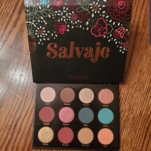 Colourpop Makeup - The Salvaje palette Colourpop x Becky G Colourpop Makeup - The Salvaje palette Colourpop x Becky G
